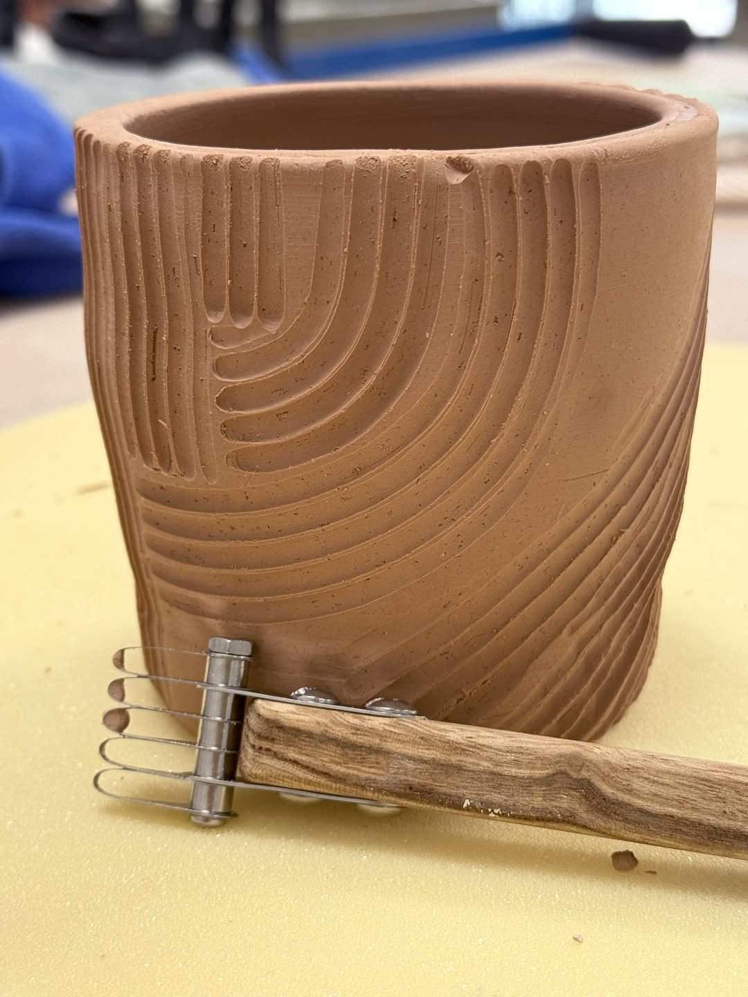 P204U Echo Groove 3 mm U 4-Blade Spaced Carver