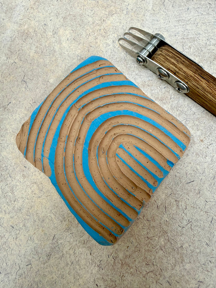 P103U Echo Groove 3 mm U 3-Blade Carver